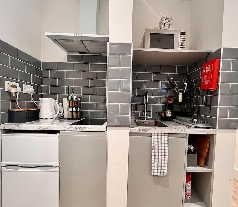 Luxury Studio In City Centre Саутхамптън Екстериор снимка