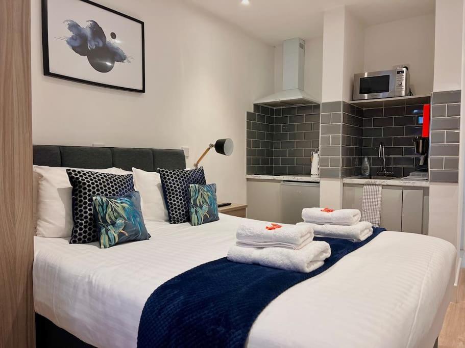 Luxury Studio In City Centre Саутхамптън Екстериор снимка